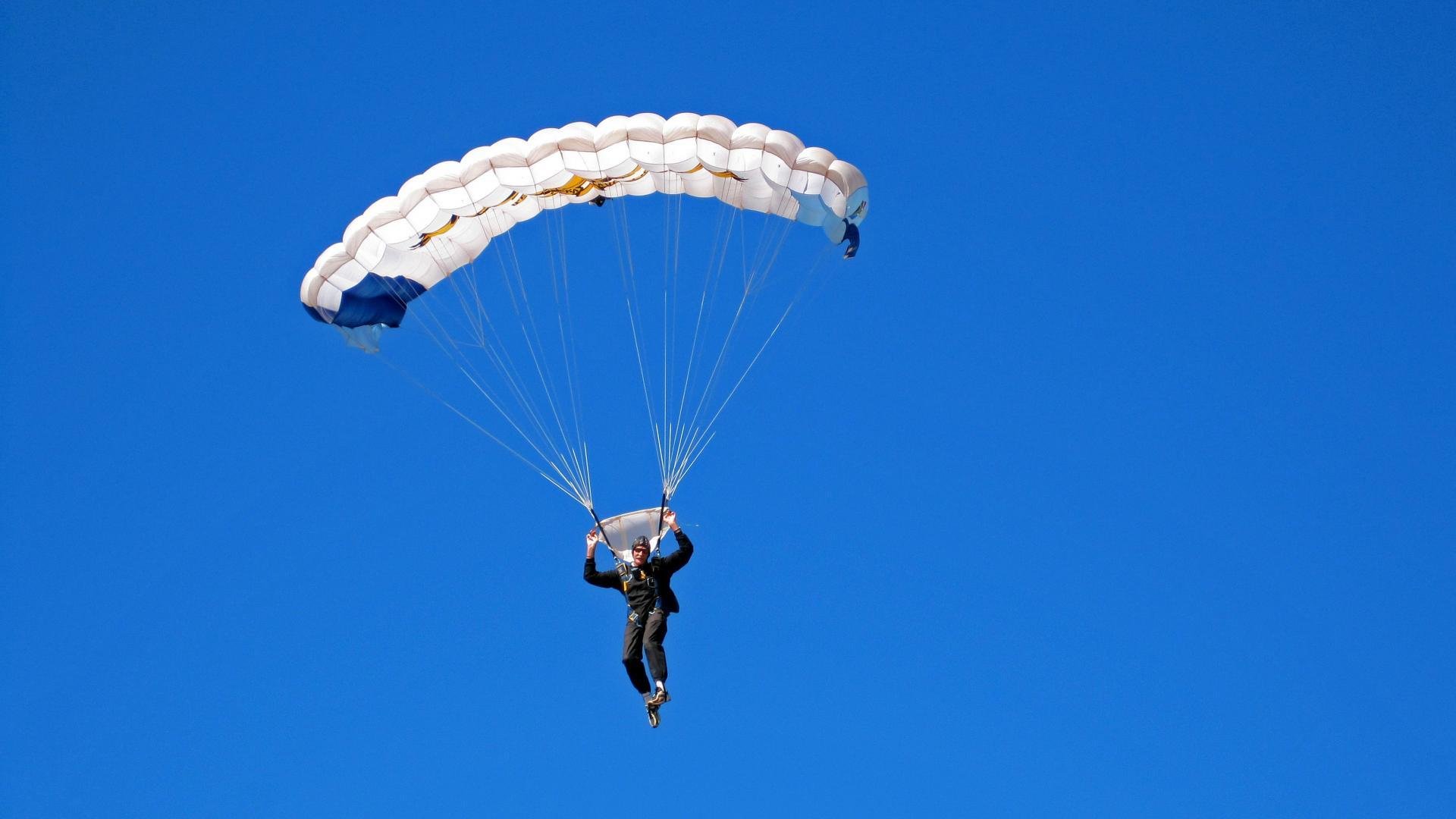 开云体育世界杯-乔治关键制胜，深圳队强行终结广东队，一场改写格局的岭南德比